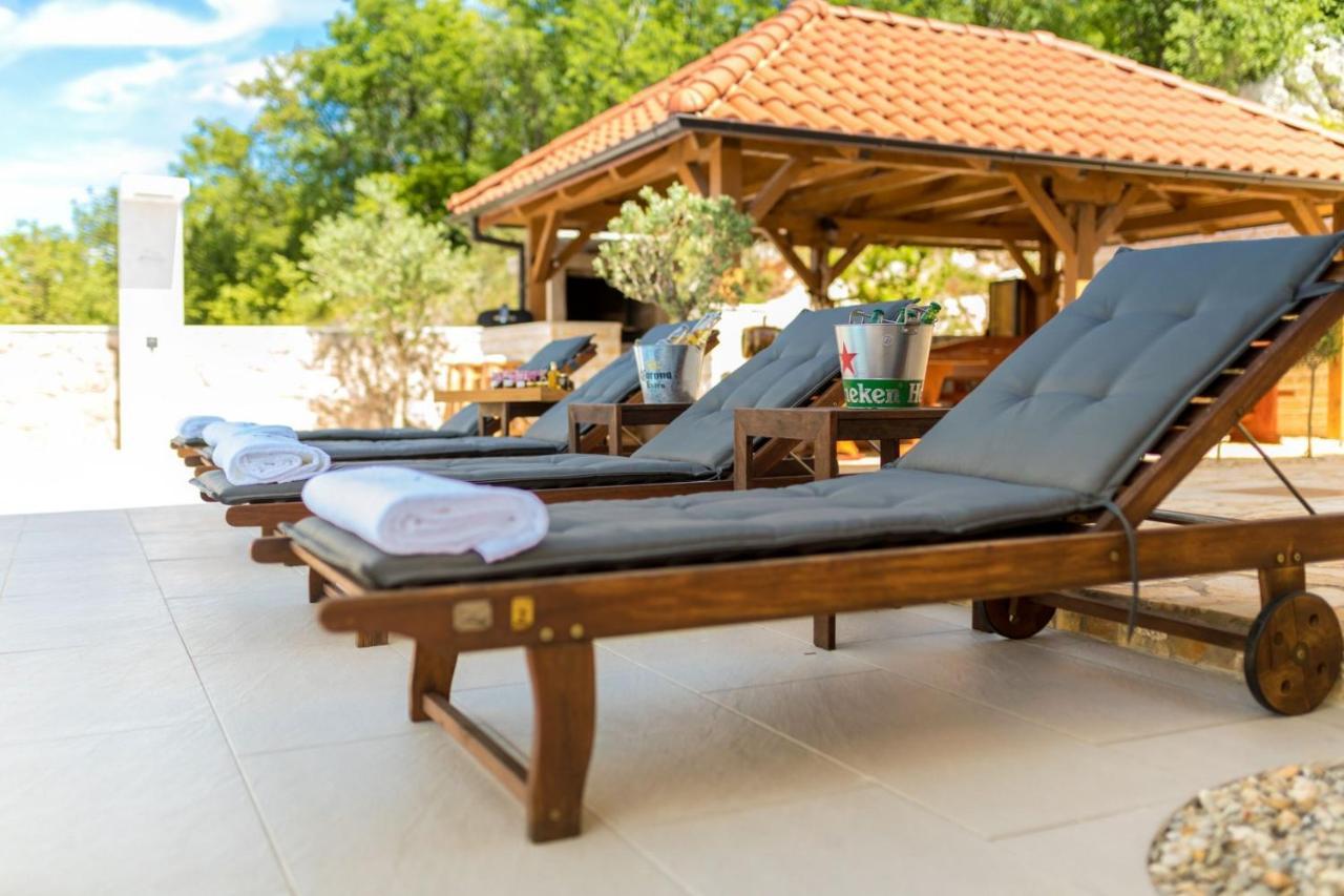 Luxury Villa Allen With Pool Klimno Eksteriør billede