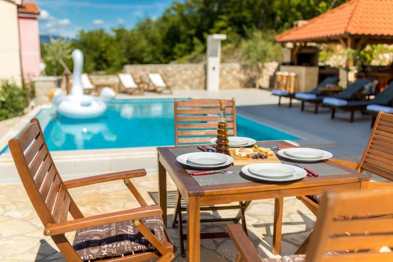 Luxury Villa Allen With Pool Klimno Værelse billede
