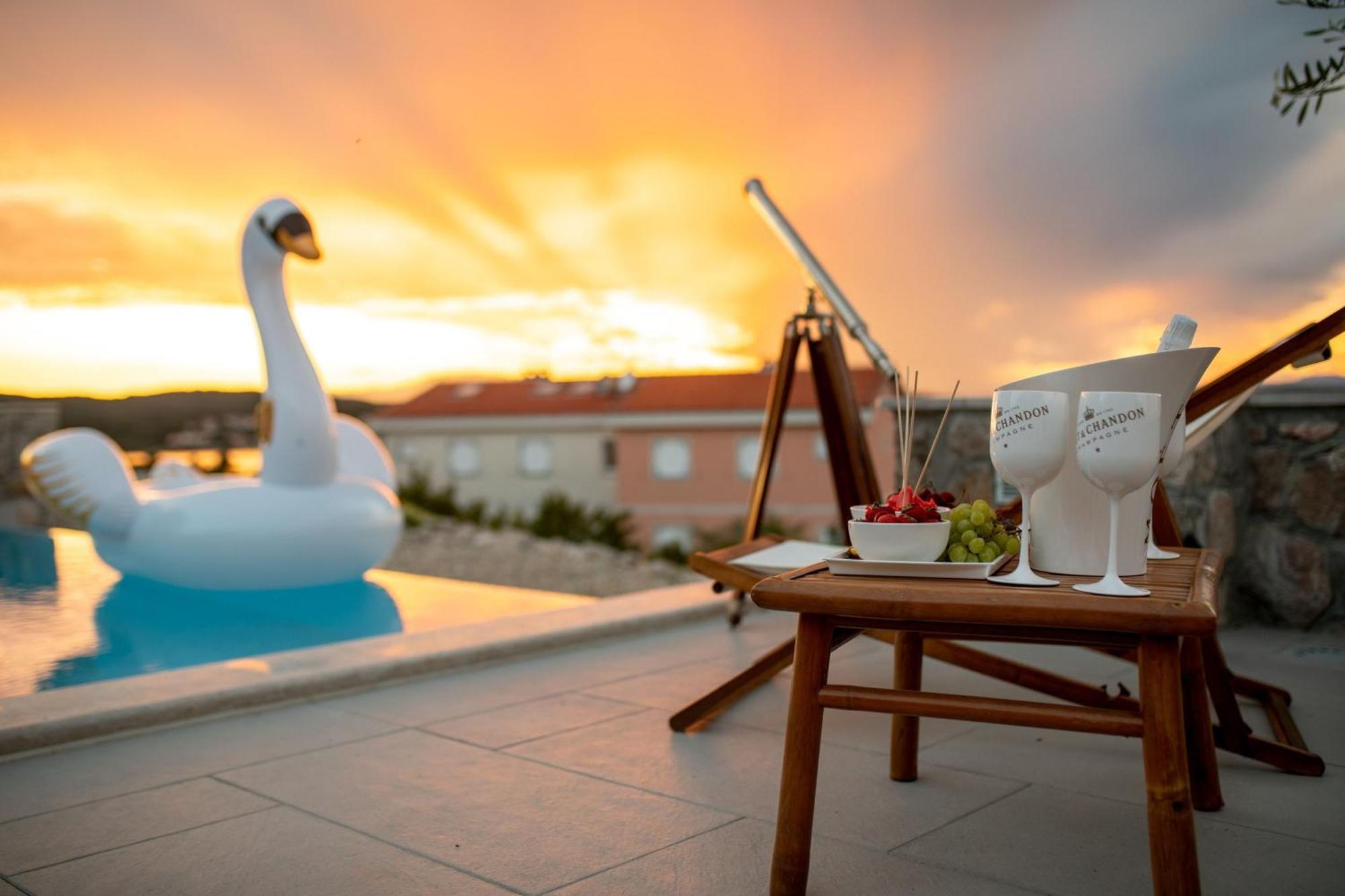 Luxury Villa Allen With Pool Klimno Værelse billede